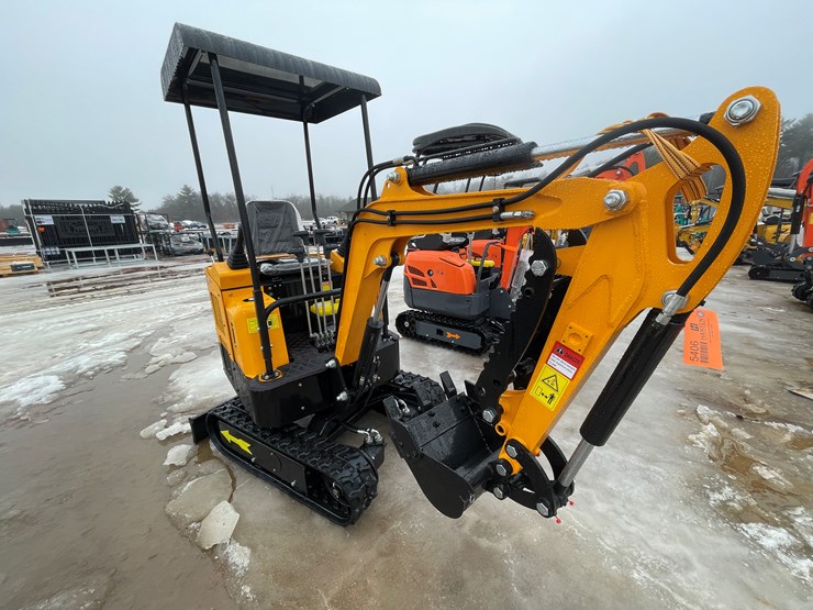 #5406-•-miva-va15-mini-excavator-image-3