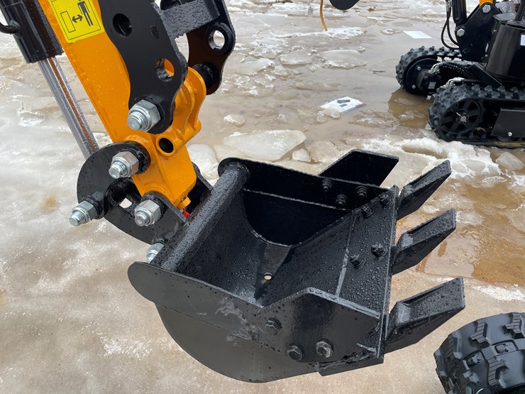 #5406-•-miva-va15-mini-excavator-image-11