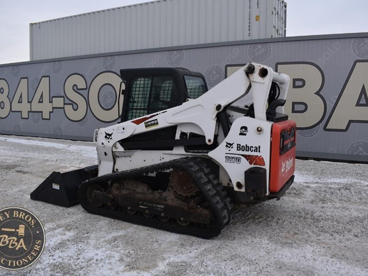2021-bobcat-t870-image-49