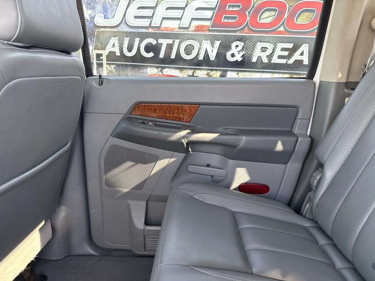 2006-dodge-ram-2500-image-18