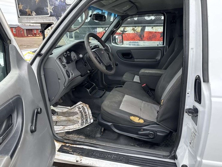 2010-ford-ranger-image-13