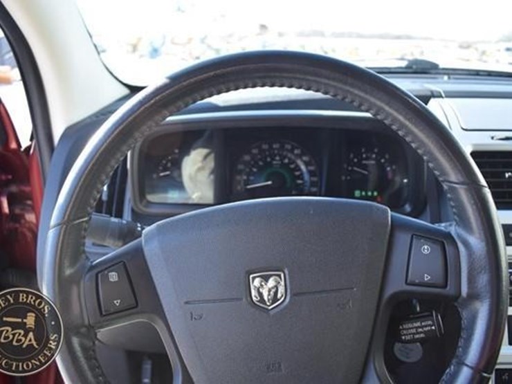 2010-dodge-journey-sxt-image-31