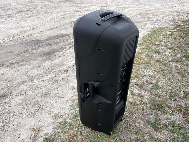 2019-westinghouse-wstbt1503-wireless-speaker-image-5