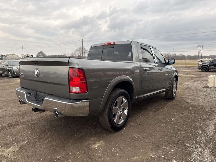 2011-dodge-ram-1500-image-5