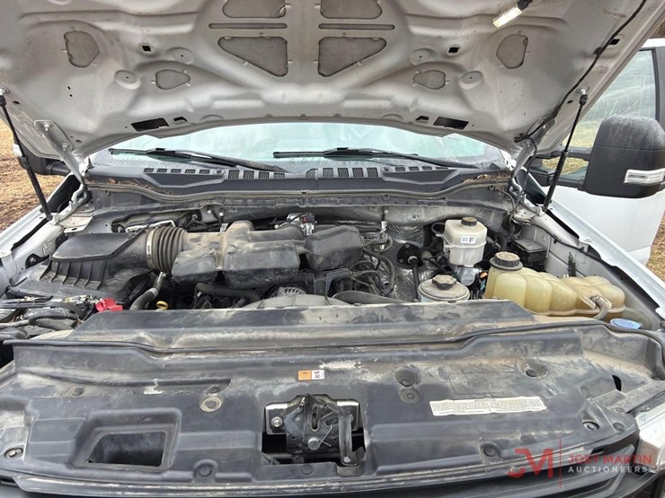 2019-ford-f350-xl-image-15