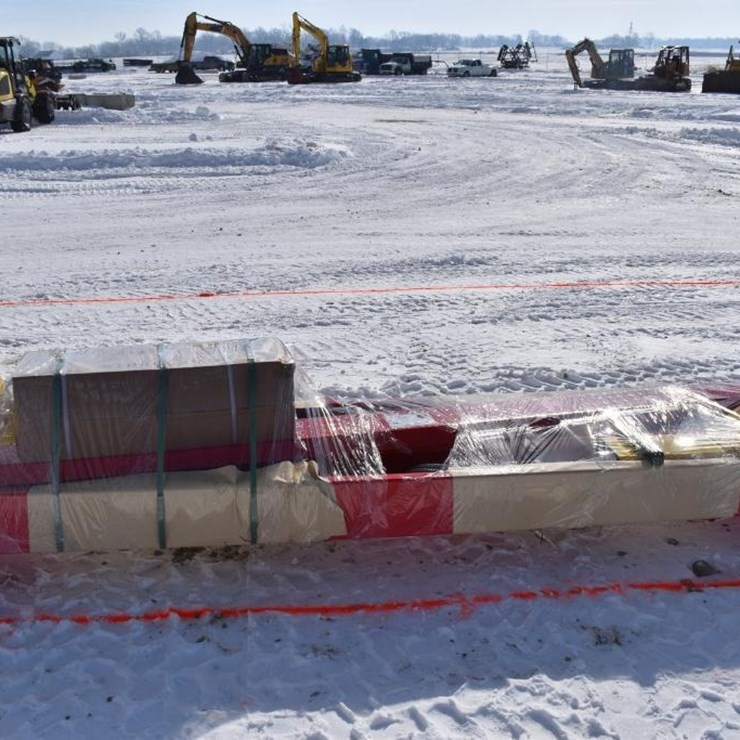 AGT INDUSTRIAL 2 POST CAR LIFT 41873