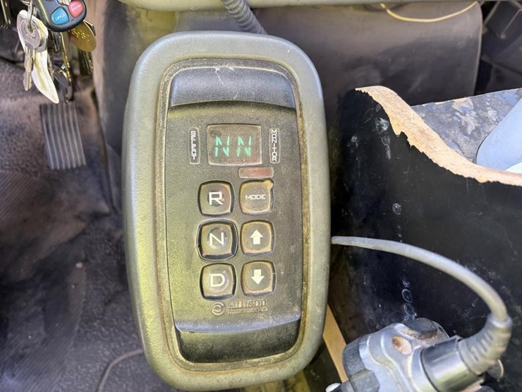 2012-international-workstar-7400-image-21