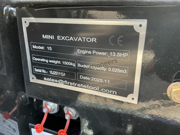 2025-miva-va15-mini-excavator-image-12