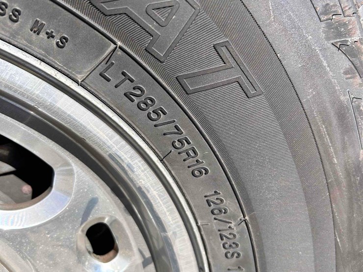 2002-chevrolet-2500hd-image-12