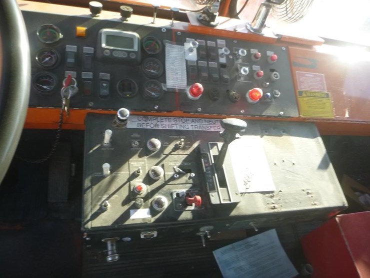 1992-schmidt-df400-s/a-4x4-snow-blower-truck-image-17