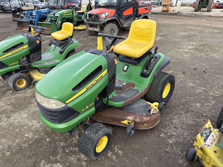john-deere-la145-image-1