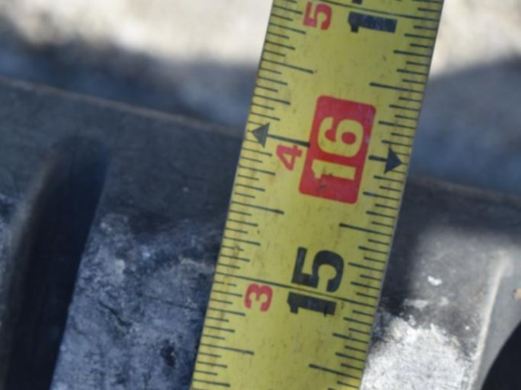 2022-caterpillar-259d3-image-27