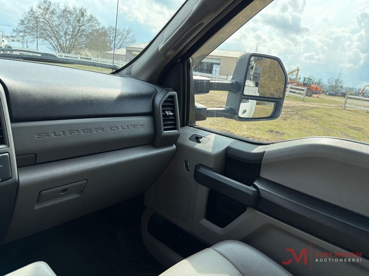 2017-ford-f350-xl-image-22