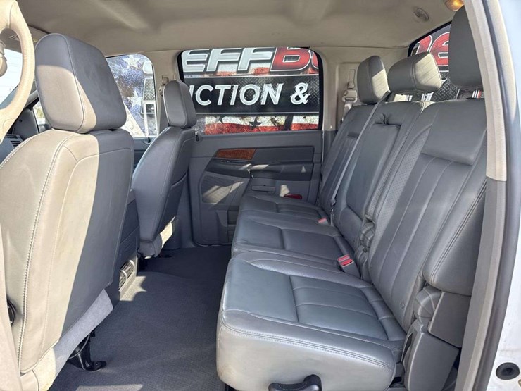 2006-dodge-ram-2500-image-17