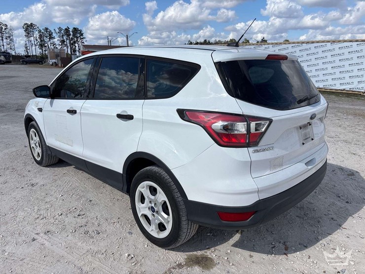 2017-ford-escape-image-4