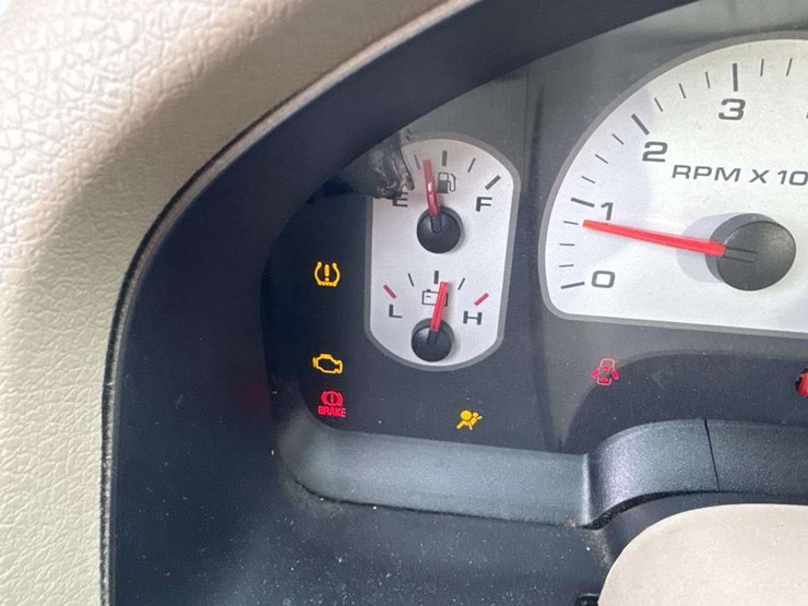 2008-ford-f150-xlt-image-16