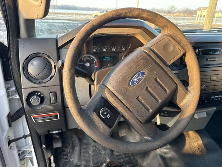 2012-ford-f450-image-36
