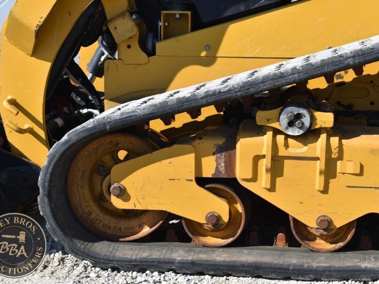 2022-caterpillar-259d3-image-33
