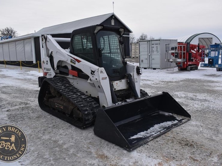 2021-bobcat-t870-image-66