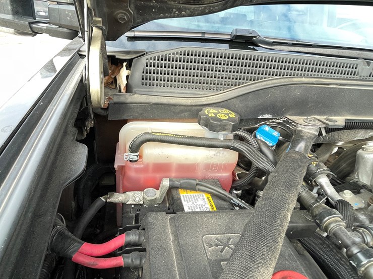 #7551-•-2019-chevy-silverado-high-country-pickup-(has-wi-title)-(blair,-wi)-image-72