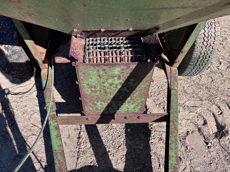 john-deere-301-image-4