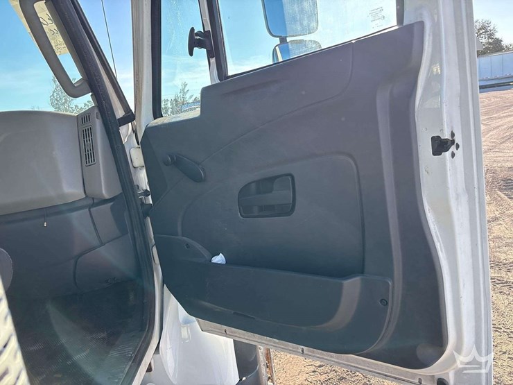 2016-international-workstar-7500-image-37