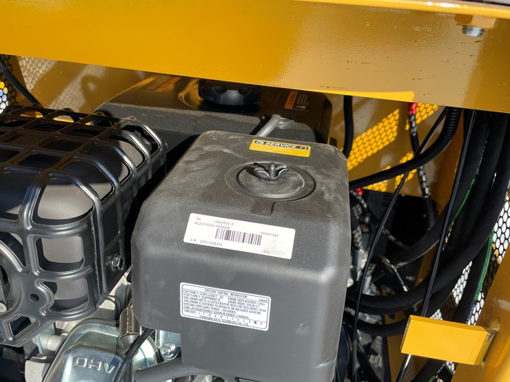 #5376-•-mx12rx-mini-excavator-image-16