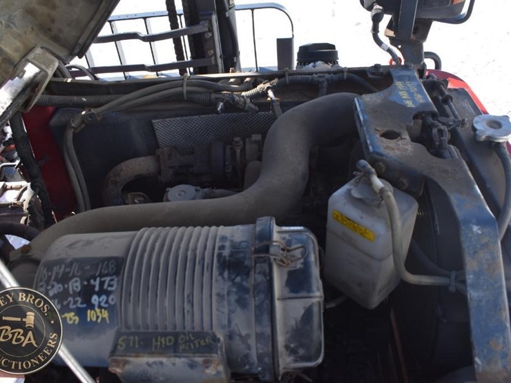 2015-moffett-m50-image-23