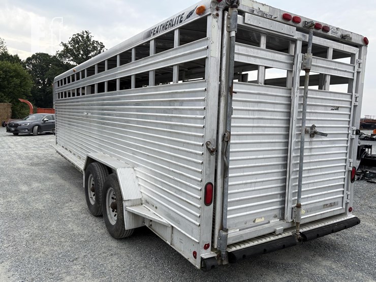 1995-featherlite-24-ft-image-7