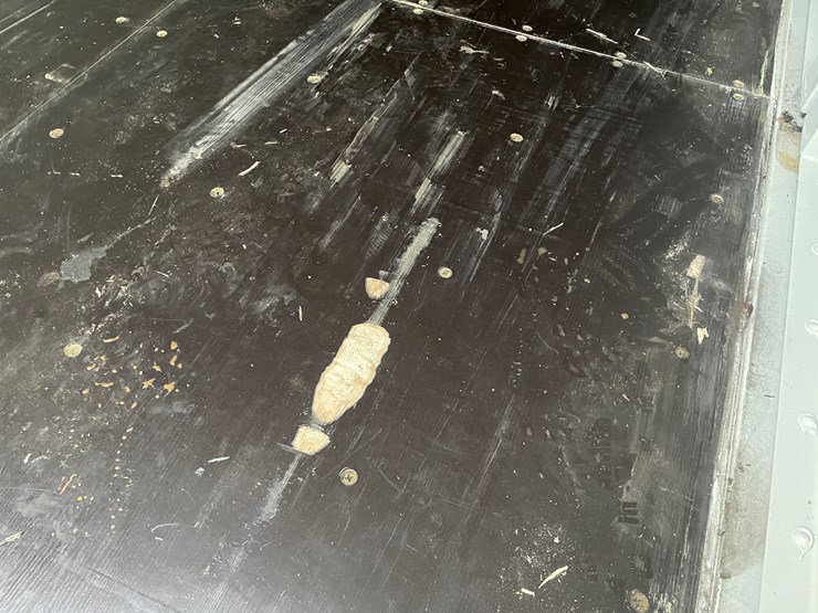 #5393-•-40'-high-cube-storage-container-image-14