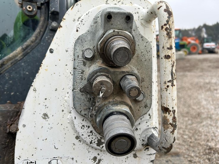 2018-bobcat-t770-image-11