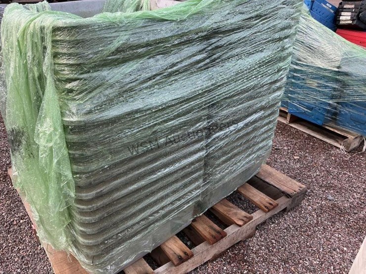 pallet-of-organizer-bins,-image-4