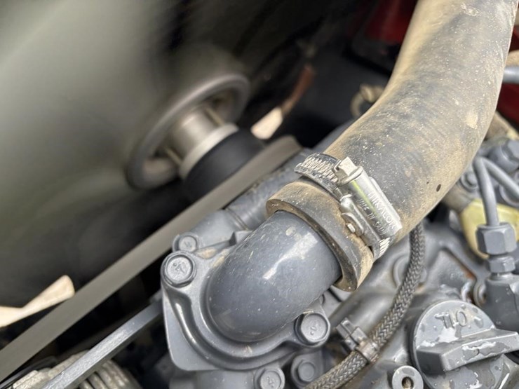 2016-manitou-ms130t-enc-cab-forklift-image-33