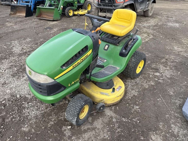 john-deere-la105-image-2