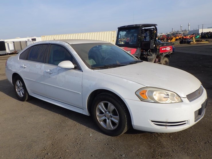 2013-chevrolet-impala-sedan-image-3