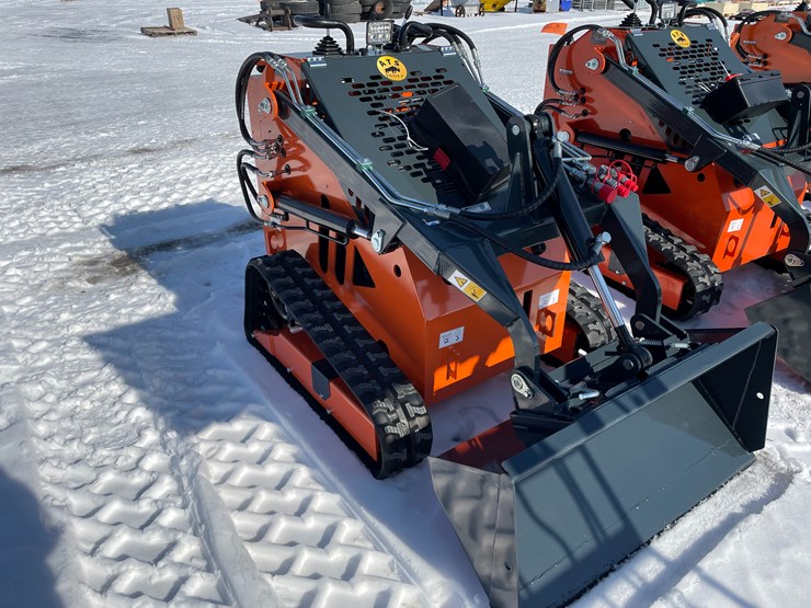 #5324-•-2025-ats--t460-mini-skid-steer-loader-image-2