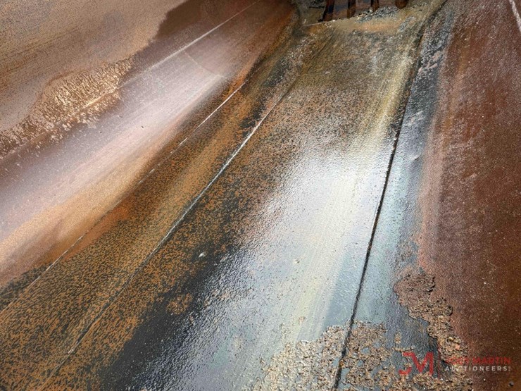 2014-mack-granite-gu713-image-28