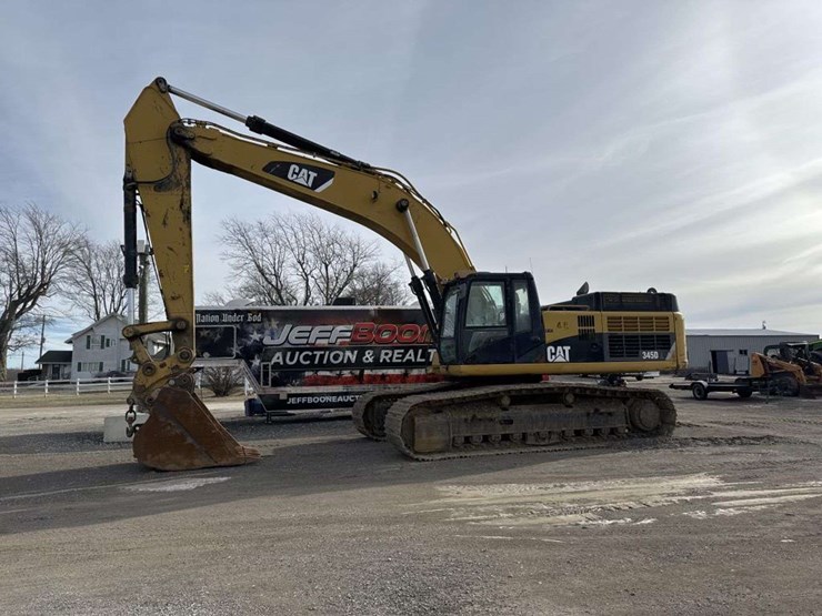 caterpillar-345d-image-1