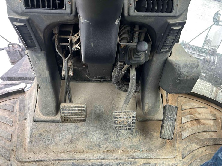 2016-ag-chem-tg7300b-image-54