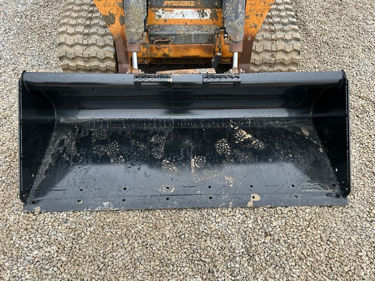 2021-case-tv450b-image-9