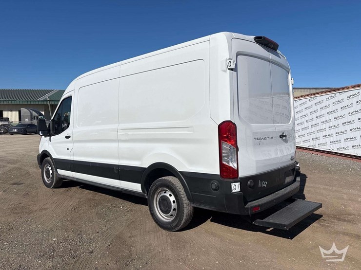 2019-ford-transit-image-4