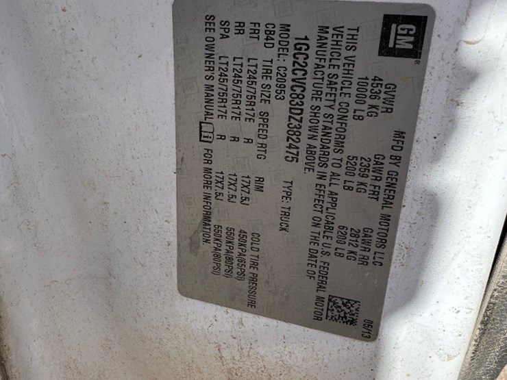 2013-chevrolet-silverado-2500hd-image-8