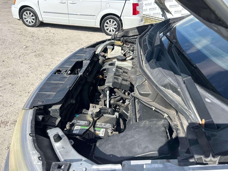 2014-nissan-quest-image-9