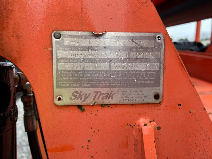 sky-trak-6042-image-10