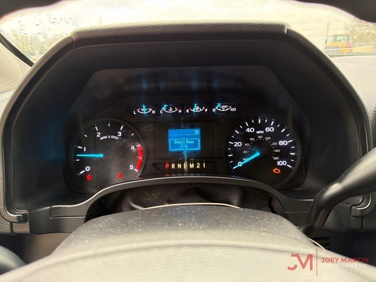 2017-ford-f550-image-26