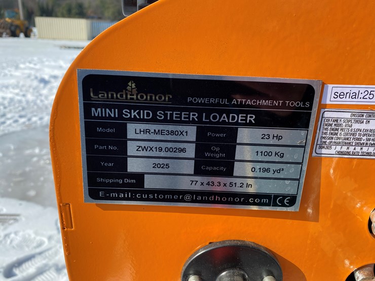 #5318-•-landhonor-mini-skid-steer-loader-image-17