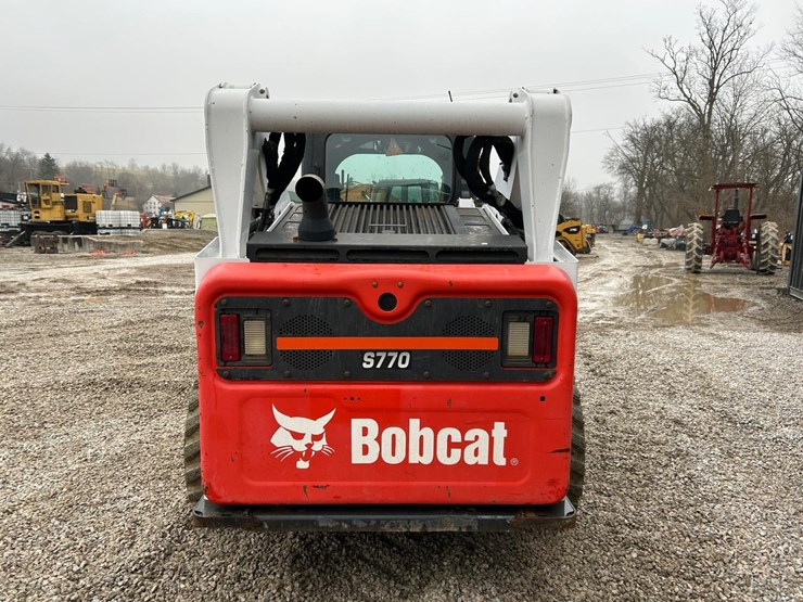 2019-bobcat-s770-image-3