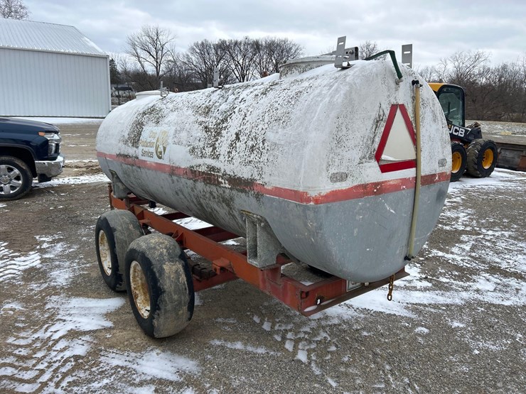 clark-1,000-gallon-nurse-trailer-image-10