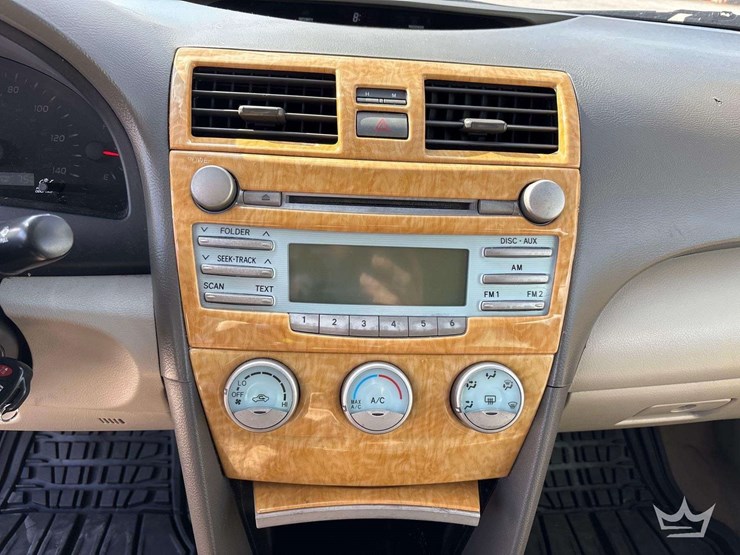 2007-toyota-camry-sedan-image-16