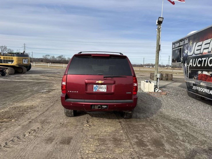 2010-chevrolet-tahoe-lt-image-4